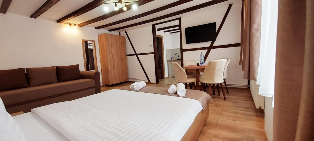 Lindenhaus Hotell Sibiu Eksteriør bilde