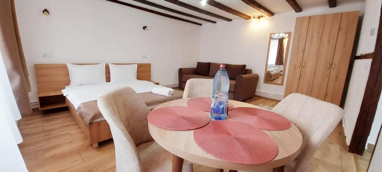 Lindenhaus Hotell Sibiu Eksteriør bilde