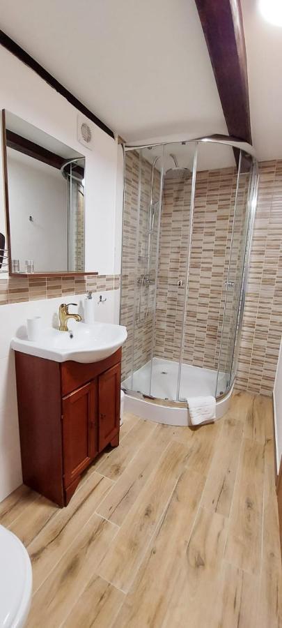 Lindenhaus Hotell Sibiu Eksteriør bilde