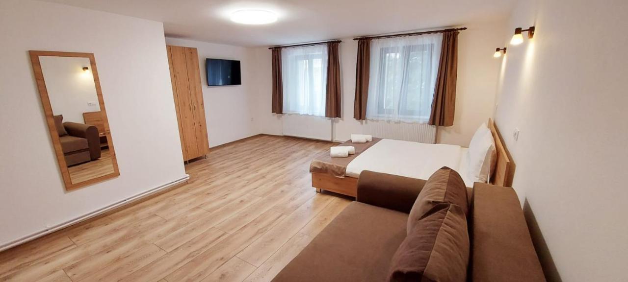 Lindenhaus Hotell Sibiu Eksteriør bilde