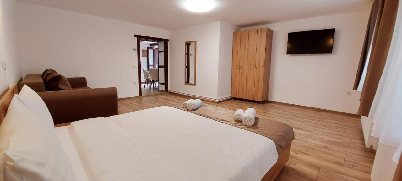 Lindenhaus Hotell Sibiu Eksteriør bilde