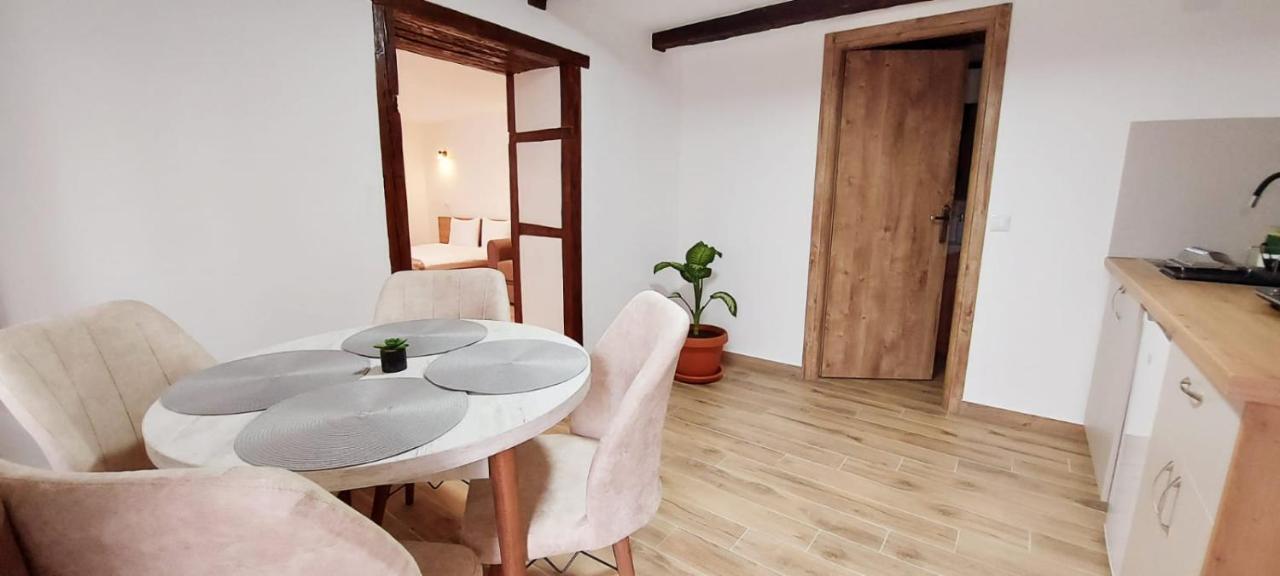 Lindenhaus Hotell Sibiu Eksteriør bilde