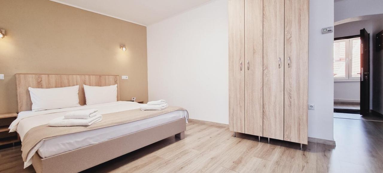 Lindenhaus Hotell Sibiu Eksteriør bilde
