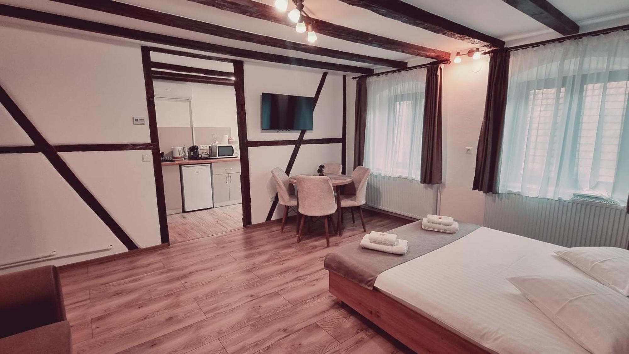 Lindenhaus Hotell Sibiu Eksteriør bilde